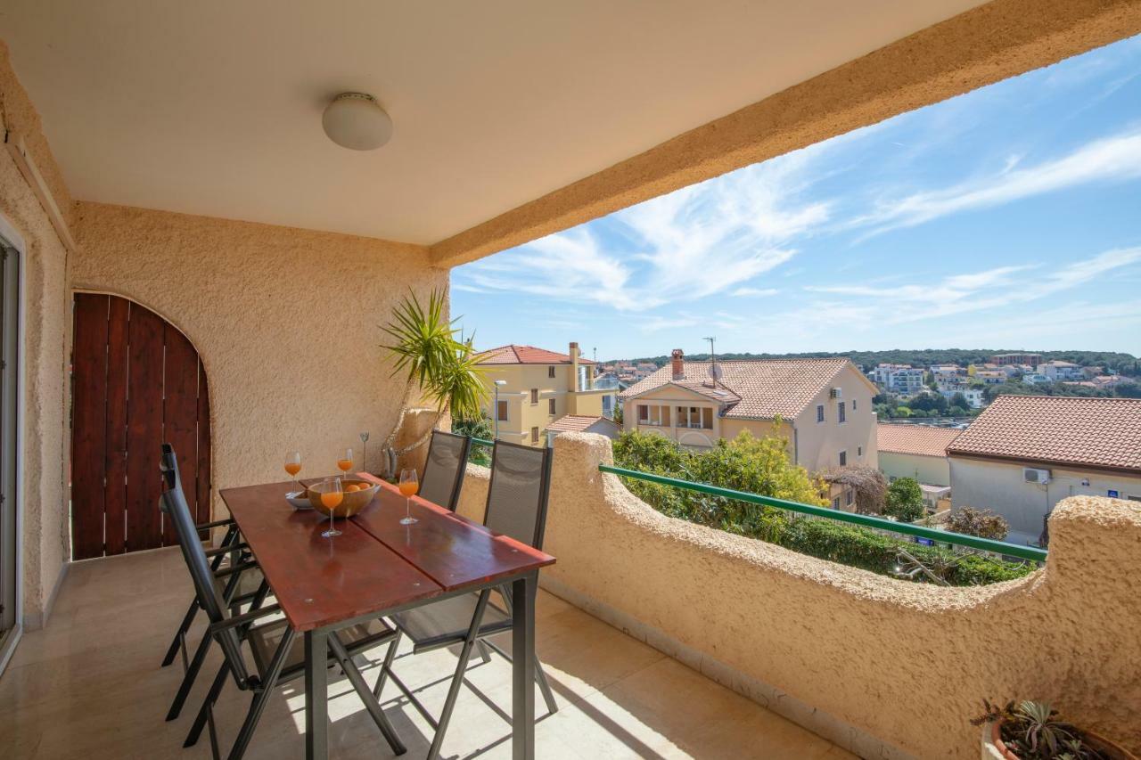 Horizont View Apartment Pola Esterno foto